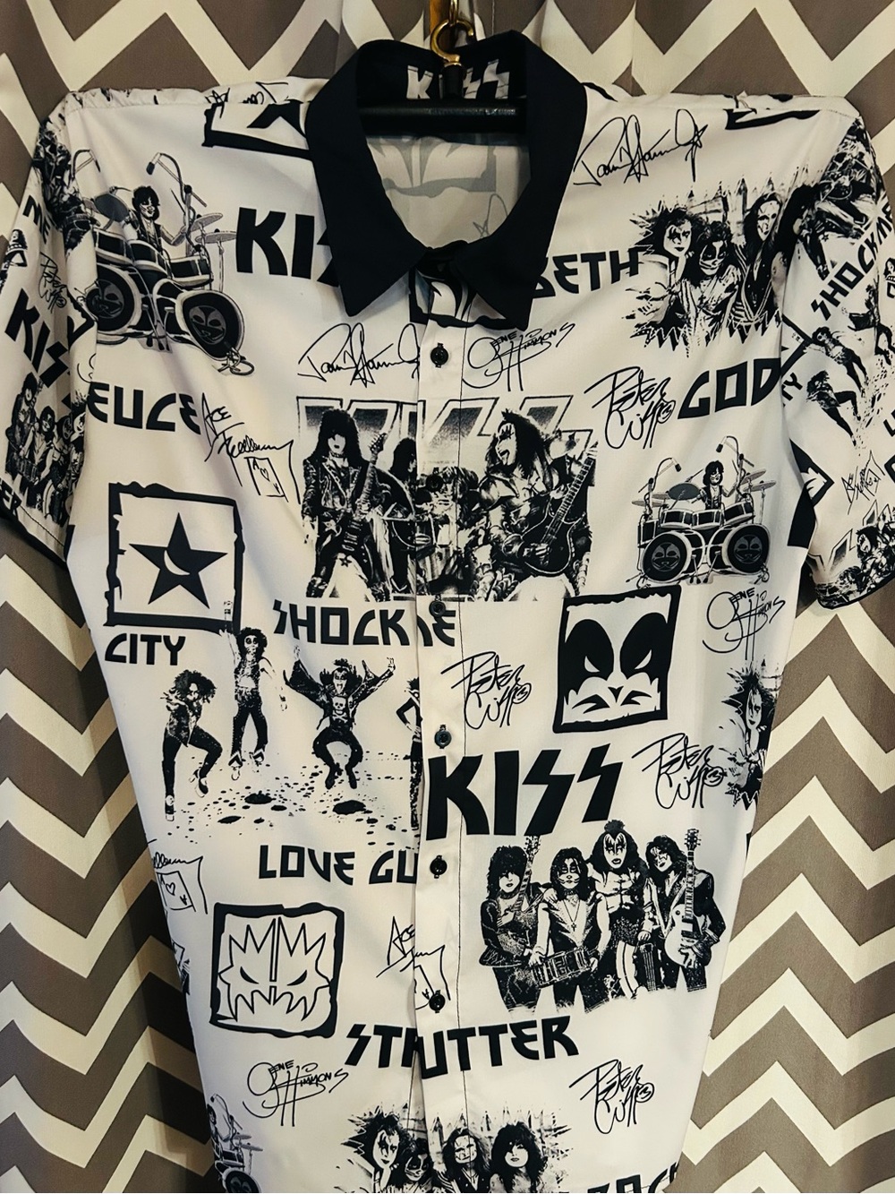 KISS  Black & White Graphic Button-Down Mens Shirt